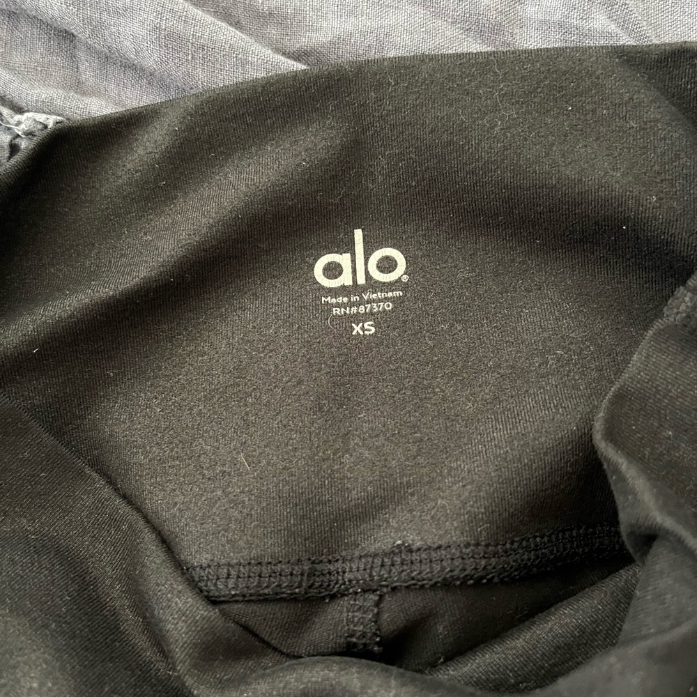 Alo cropped pant